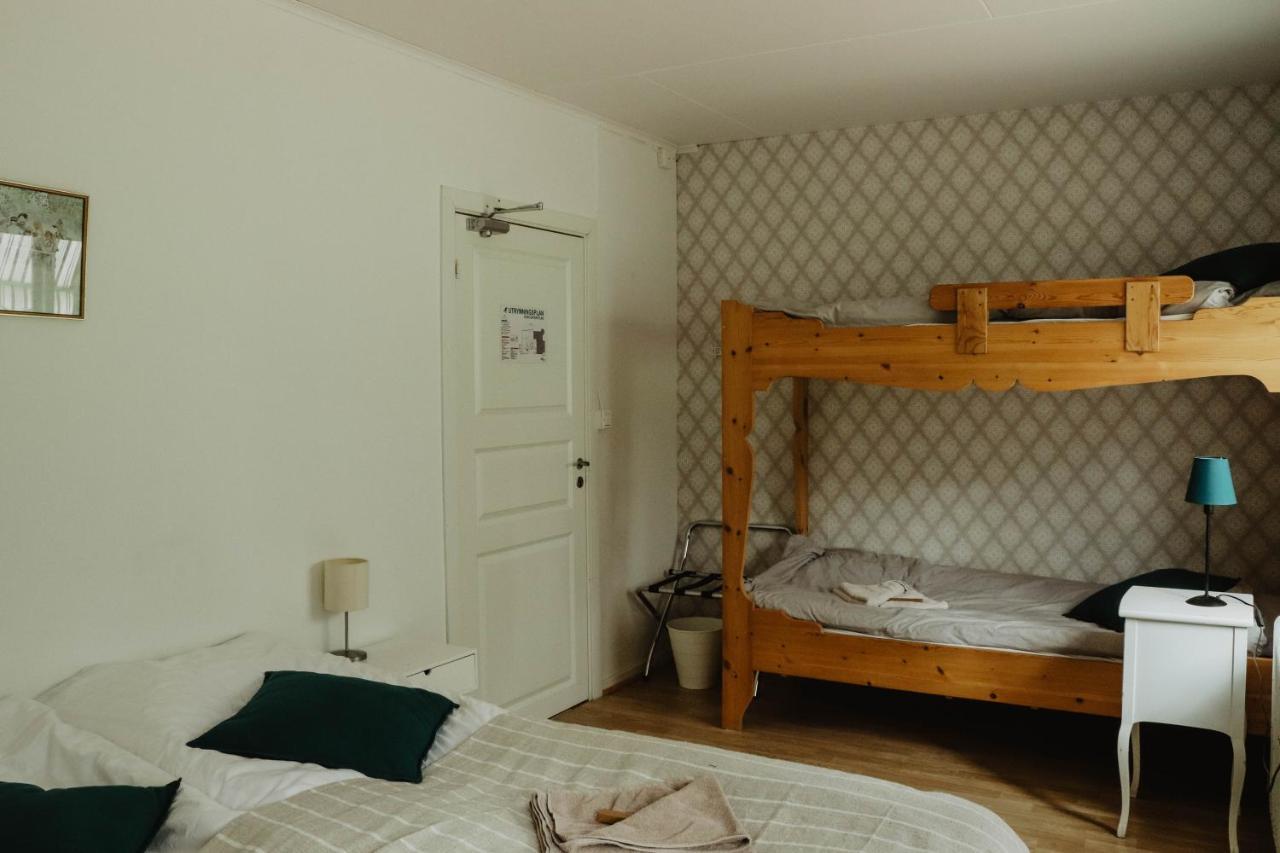 Turistgarden Saerna Bed & Breakfast Exterior photo